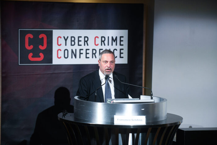 Attacchi alla software supply chain di matrice nation-state i paradigmi 3CX, SolarWinds, Volt Typhoon e XZ Utils. Francesco Schifilliti, Cyber Crime Conference