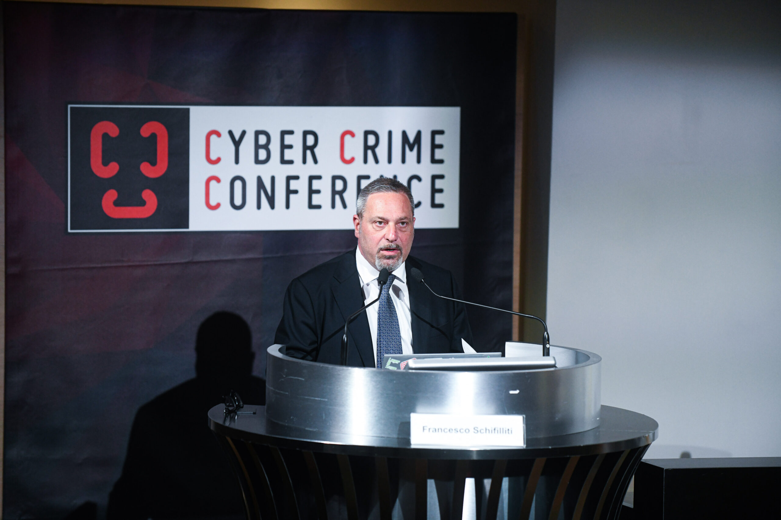 Attacchi alla software supply chain di matrice nation-state i paradigmi 3CX, SolarWinds, Volt Typhoon e XZ Utils. Francesco Schifilliti, Cyber Crime Conference
