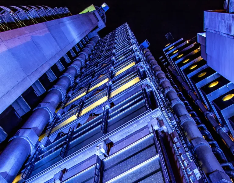 Lloyd's attacco informatico