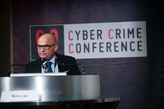 OSINT e AI: pattern recognition o fabbrica di false evidenze?