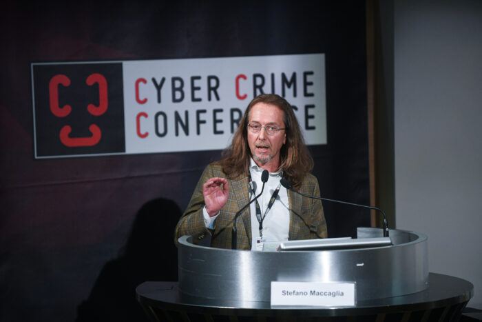 Volt Typhoon attacco APT a infrastrutture critiche e supply chain OT, Stefano Maccaglia, LOTL, living-off-the-land, cyber spionaggio cinese, Cyber Crime Conference 2026