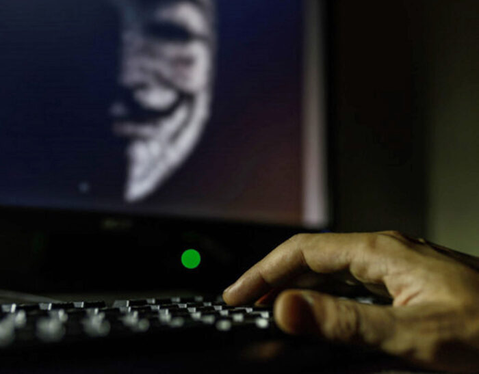 Hacker Anonymous attacca il MIUR, compromettendo oltre 26.000 account email e password hash