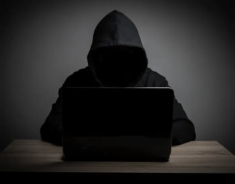 attacchi di spionaggio cibernetico con focus su Stati Uniti, Russia e Cina