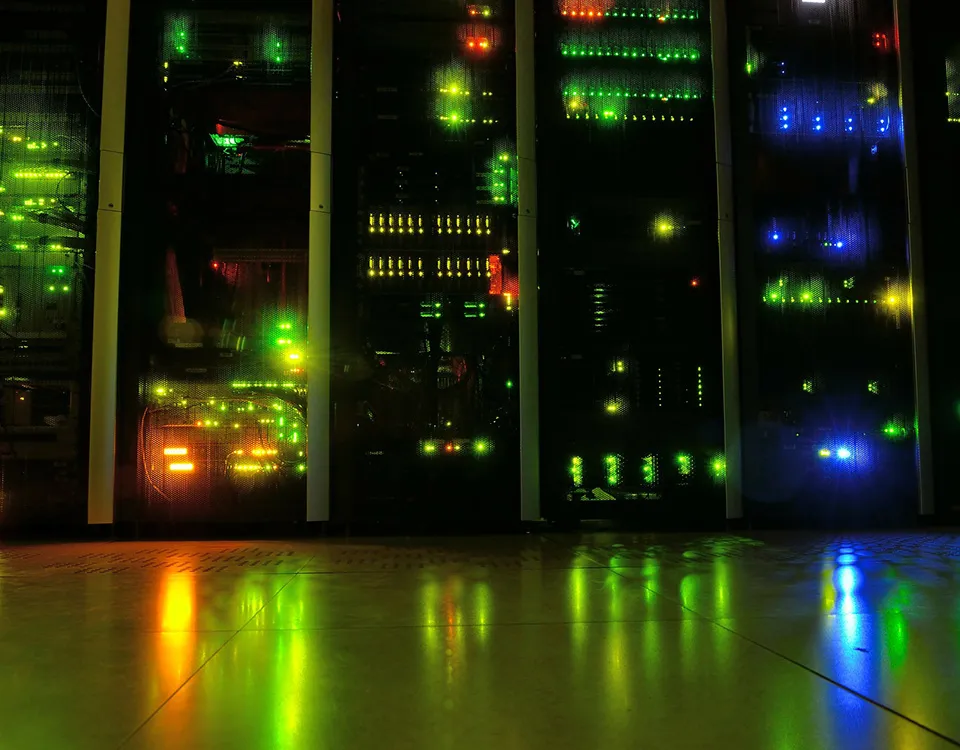 Soluzioni per la trasformazione digitale in Italia: migliorare i Data Center pubblici e modernizzare l'infrastruttura di rete.