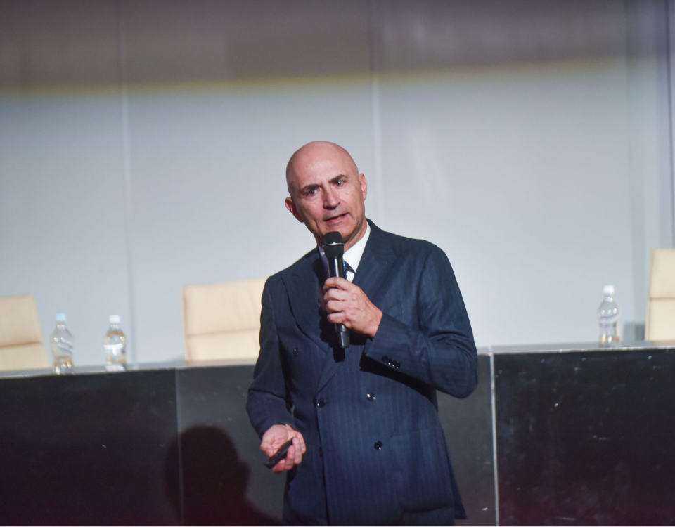 Marco Bavazzano al 23° Forum ICT Security illustra la Security Convergence: convergenza tra sicurezza fisica, cybersecurity e operations per le imprese.