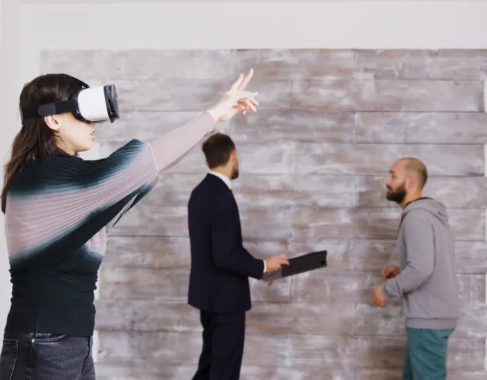 Esempio di interazione in una Virtual Escape Room per la valutazione delle competenze digitali e cyber awareness aziendale